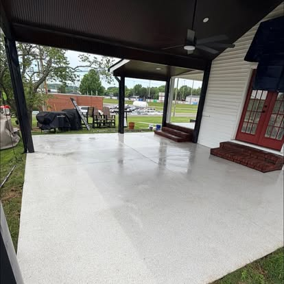 After — Concrete patio pressure wash