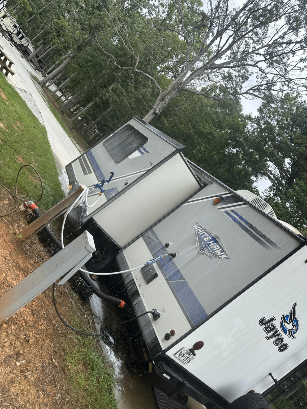 RV & trailer wash