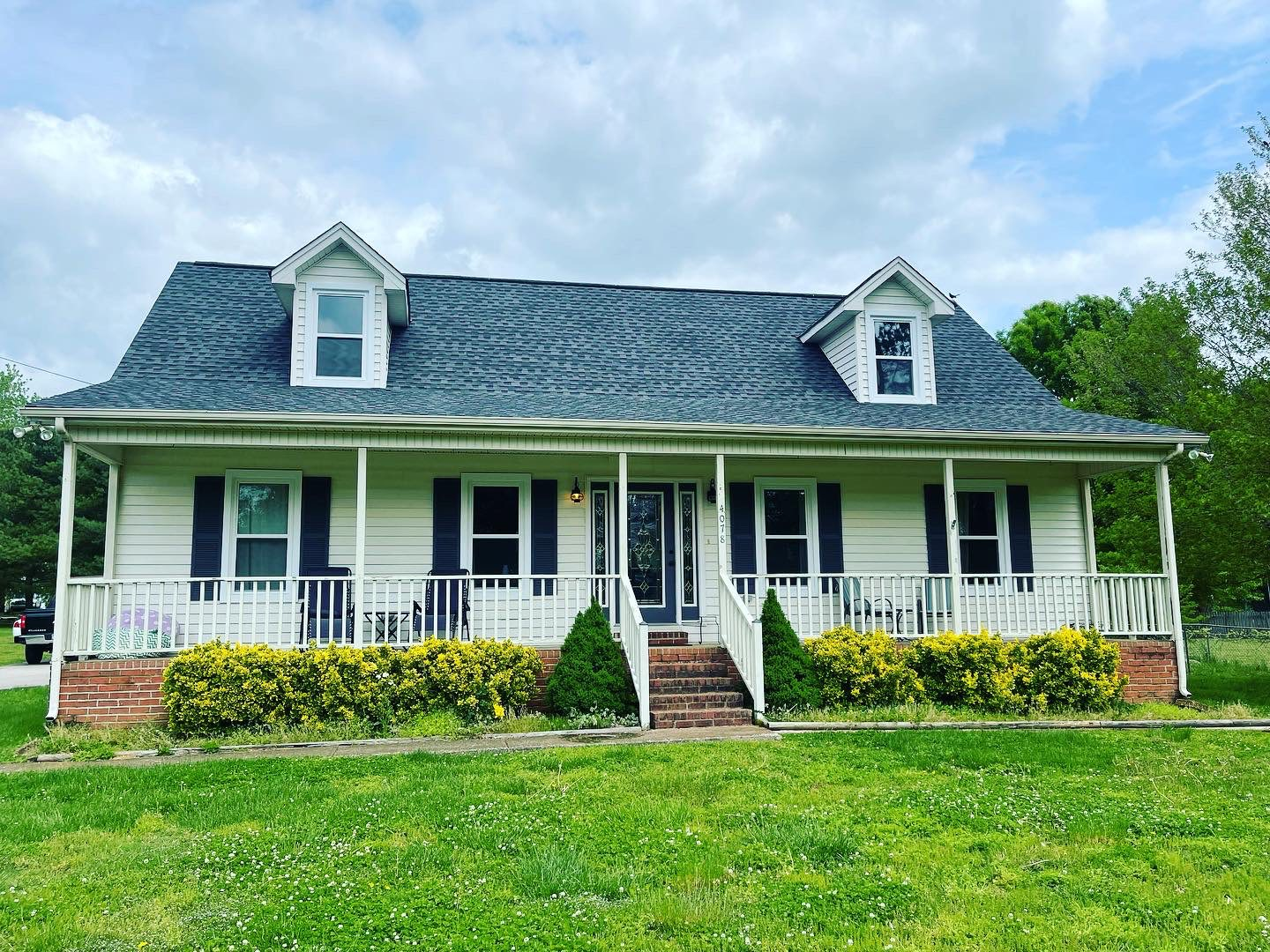 Farmhouse exterior wash